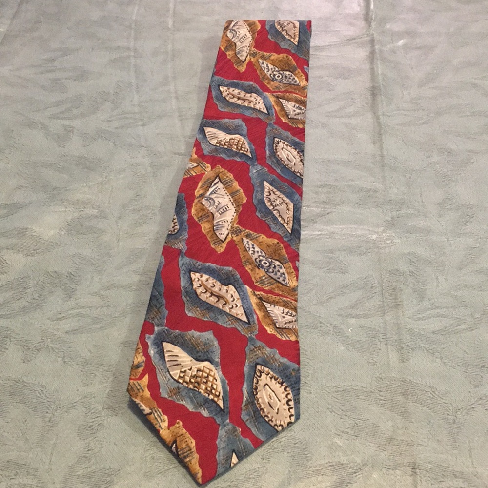 Oscar DeLa Renta Men’s Silk Tie NWOT Red Gold Blue A true statement of success